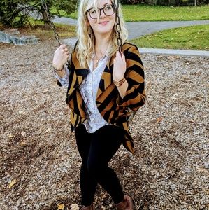 Meet your Posher, Sheena